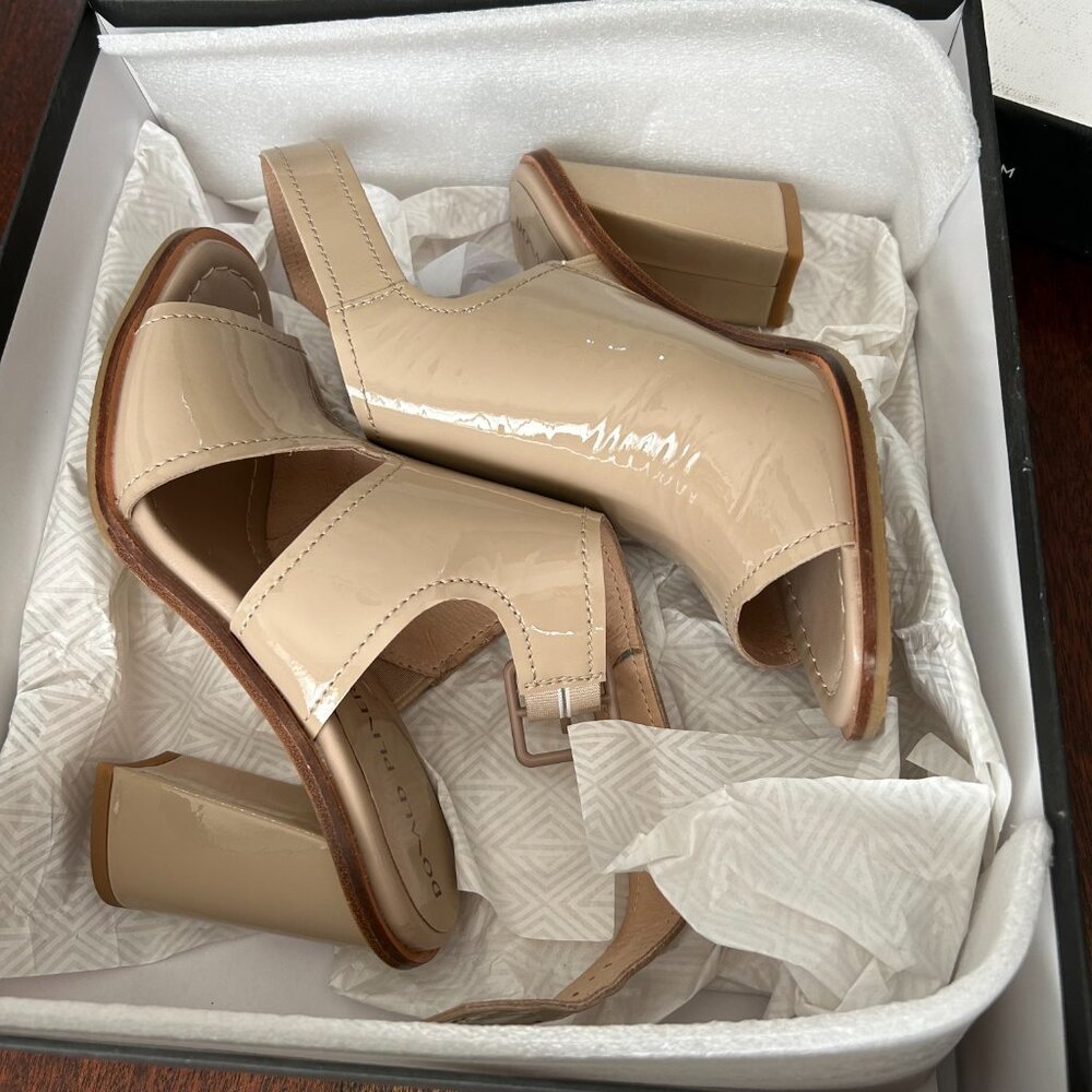 Donald Pliner Emiko crinkle patent leather sandal, 7.5, Never worn - Picture 5 of 14